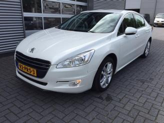krockskadad bil auto Peugeot 508  2011/3