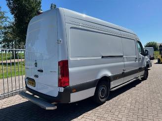 krockskadad bil bedrijf Mercedes Sprinter 317 1.9 CDI L3 Select HD 2024/11