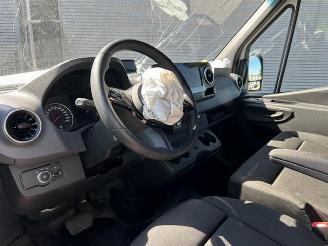 Mercedes Sprinter 317 1.9 CDI L3 Select HD picture 4