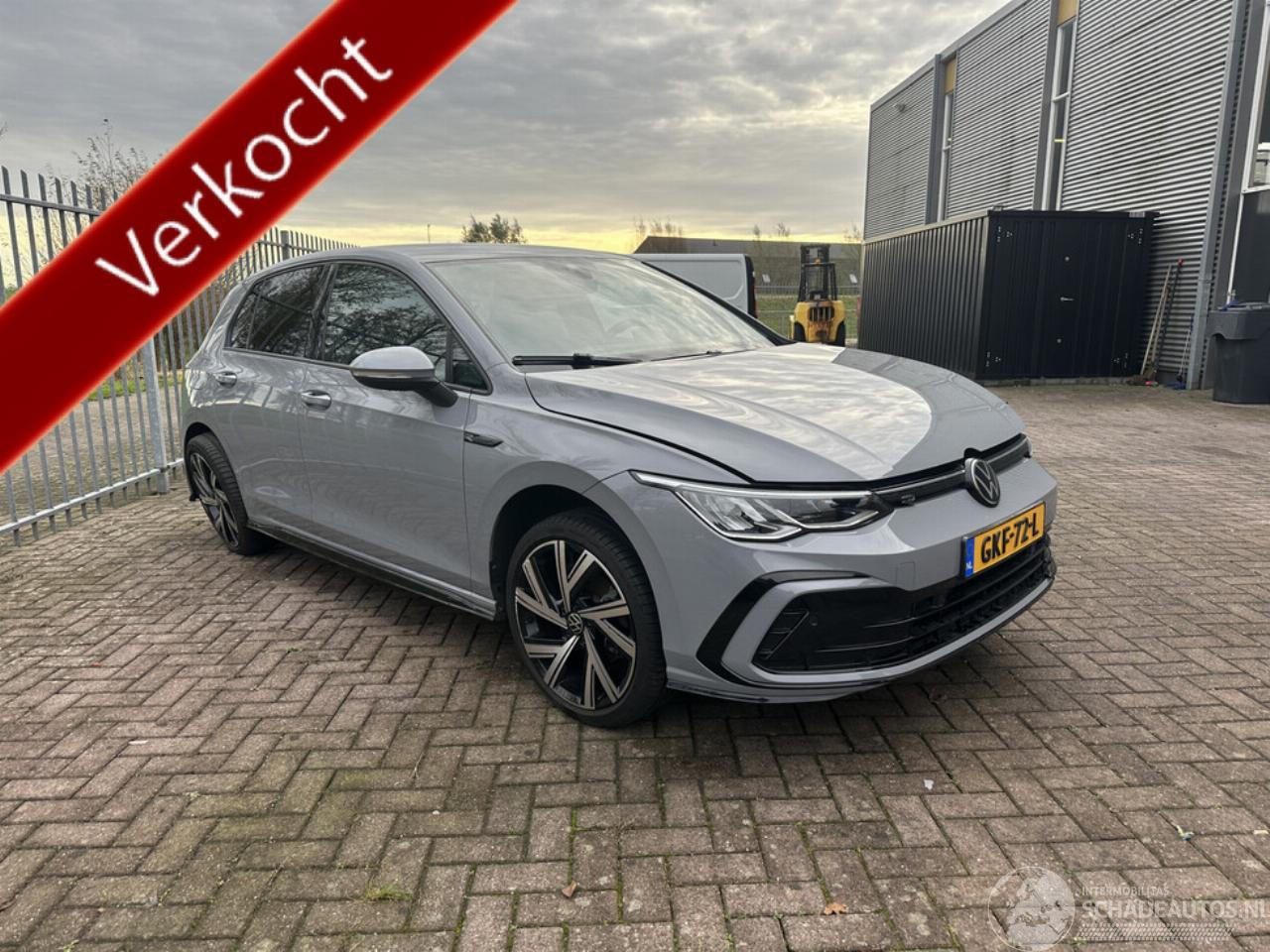 Volkswagen Golf 1.5 eTSI R-Line Business