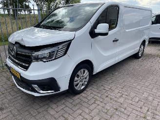 krockskadad bil bedrijf Renault Trafic AUTOMAAT! 2.0 dCi 150 T30 L2H1 Luxe 2022/3