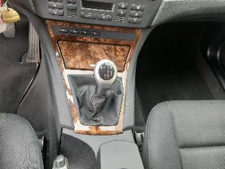 BMW X3 X3 (E83) SUV 2.0 16V (N46-B20B) [110kW]  (07-2005/08-2008) picture 18
