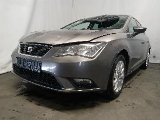 Schadeauto Seat Leon Leon (5FB) Hatchback 5-drs 1.6 TDI 16V (CXXB) [81kW]  (09-2013/08-2020=
) 2016/6