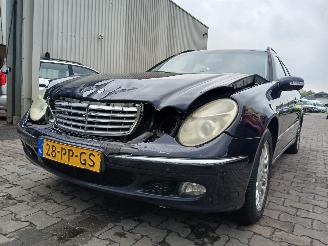 Damaged car Mercedes E-klasse E Combi (S211) Combi 1.8 E-200 K 16V (M271.941) [120kW]  (03-2003/07-2=
009) 2004/10