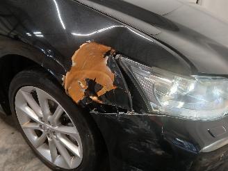 Lexus Ct CT 200h Hatchback 1.8 16V (2ZRFXE) [100kW]  (09-2011/...) picture 21