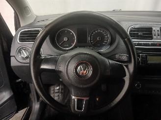 Volkswagen Polo Polo V (6R) Hatchback 1.2 TDI 12V BlueMotion (CFWA(Euro 5)) [55kW]  (1=
0-2009/05-2014) picture 19