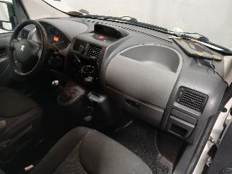 Peugeot Expert Expert (G9) Van 2.0 HDi 120 (DW10UTED4(RHG)) [88kW]  (10-2008/12-2011)= picture 8