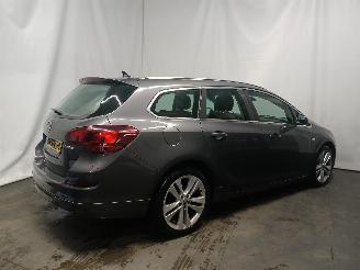 Opel Astra Astra J Sports Tourer (PD8/PE8/PF8) Combi 1.4 Turbo 16V (A14NET(Euro 5=
)) [103kW]  (10-2010/10-2015) picture 6