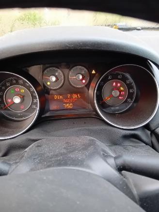 Fiat Punto Punto III (199) Hatchback 0.9 TwinAir (312.A.2000) [63kW]  (03-2012/..=
=2E) picture 2