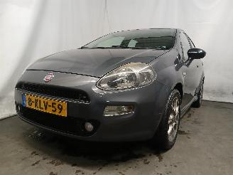Vaurioauto  passenger cars Fiat Punto Punto III (199) Hatchback 0.9 TwinAir (312.A.2000) [63kW]  (03-2012/..=
=2E) 2013/5