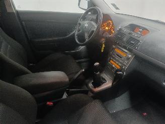 Toyota Avensis Avensis Wagon (T25/B1E) Combi 2.0 16V VVT-i D4 (1AZFSE) [108kW]  (04-2=
003/11-2008) picture 10