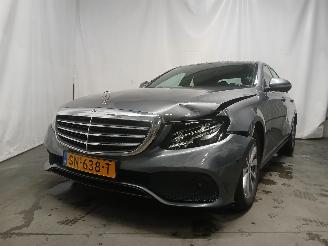 Unfallwagen Mercedes E-klasse E (W213) Sedan E-200d 2.0 Turbo 16V (OM654.920) [110kW]  (07-2016/06-2=
020) 2018/5
