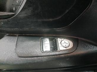 Mercedes Vito Vito (447.6) Van 2.2 116 CDI 16V (OM651.950) [120kW]  (10-2014/...) picture 12