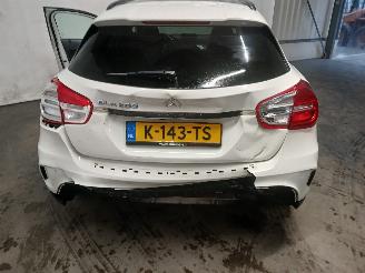 Mercedes GLA GLA (156.9) SUV 1.6 180 16V (M270.910) [115kW]  (12-2013/12-2019) picture 25