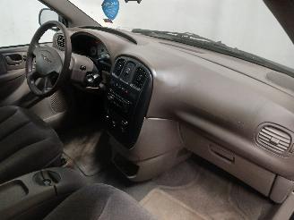 Chrysler Voyager Voyager/Grand Voyager (RG/RS) MPV 3.3 V6 (EGA) [128kW]  (02-2000/12-20=
08) picture 8