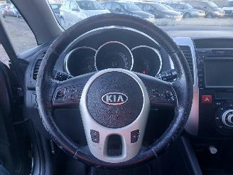 Kia Venga Venga MPV 1.4 CVVT 16V (G4FA) [66kW]  (02-2010/03-2019) picture 14