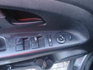 Kia Venga Venga MPV 1.4 CVVT 16V (G4FA) [66kW]  (02-2010/03-2019) picture 11