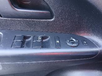 Kia Venga Venga MPV 1.4 CVVT 16V (G4FA) [66kW]  (02-2010/03-2019) picture 12