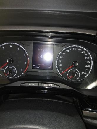 Volkswagen Polo Polo VI (AW1) Hatchback 5-drs 1.0 TGI 12V (DBYA) [66kW]  (09-2017/...)= picture 2