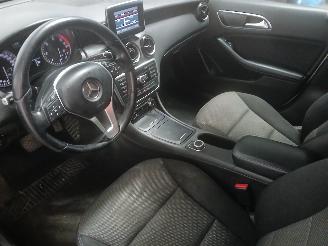 Mercedes A-klasse A (W176) Hatchback 1.8 A-180 CDI 16V (OM651.901(Euro 5)) [80kW]  (06-2=
012/10-2014) picture 13