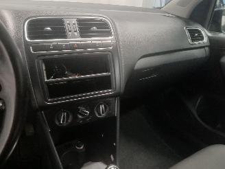 Volkswagen Polo Polo V (6R) Hatchback 1.2 TDI 12V BlueMotion (CFWA(Euro 5)) [55kW]  (1=
0-2009/05-2014) picture 16