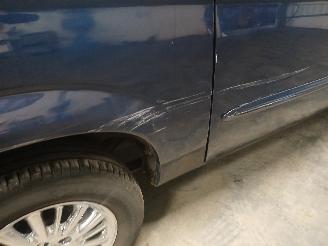 Chrysler Voyager Voyager/Grand Voyager (RG/RS) MPV 3.3 V6 (EGA) [128kW]  (02-2000/12-20=
08) picture 23