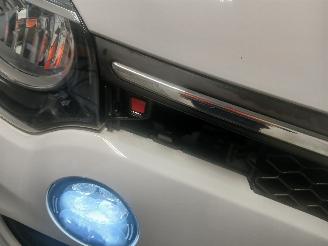 Renault Twingo Twingo III (AH) Hatchback 5-drs 1.0 SCe 70 12V (H4D-400(H4D-A4)) [52kW=
]  (09-2014/...) picture 22