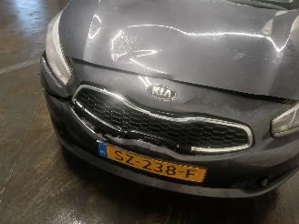 Kia Cee d Cee'd Sportswagon (JDC5) Combi 1.4i CVVT 16V (G4FA) [73kW]  (09-2012/1=
2-2018) picture 13