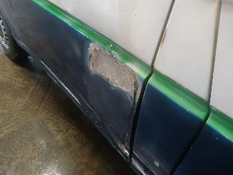 Volkswagen Transporter Transporter/Caravelle T4 Bus 2.5i (AVT) [85kW]  (08-1996/04-2003) picture 21