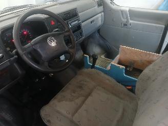 Volkswagen Transporter Transporter/Caravelle T4 Bus 2.5i (AVT) [85kW]  (08-1996/04-2003) picture 11
