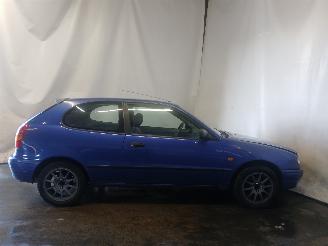 Toyota Corolla Corolla (E11) Hatchback 1.6 16V (4AFE) [81kW]  (05-1997/02-2000) picture 7