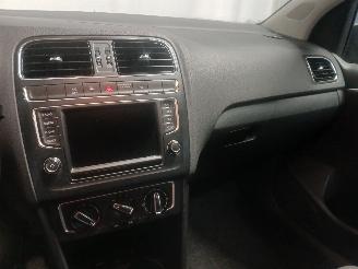 Volkswagen Polo Polo V (6R) Hatchback 1.4 TDI 12V 90 (CUSB(Euro 6)) [66kW]  (02-2014/1=
0-2017) picture 17