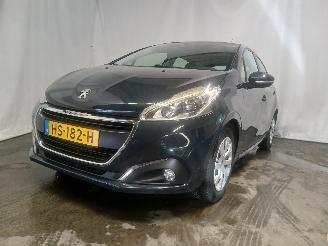 Damaged car Peugeot 208 208 I (CA/CC/CK/CL) Hatchback 1.2 Vti 12V PureTech 82 (EB2F(HMZ)) [60k=
W]  (03-2012/12-2019) 2016/1