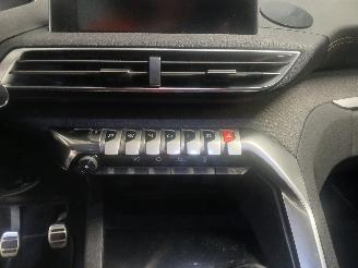 Peugeot 5008 5008 II (M4/MC/MJ/MR) MPV 1.2 12V e-THP PureTech 130 (EB2DTS(HNY)) [96=
kW]  (12-2016/12-2024) picture 18