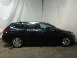 Peugeot 308 308 SW (L4/L9/LC/LJ/LR) Combi 5-drs 1.6 BlueHDi 120 (DV6FC(BHZ)) [88kW=
]  (03-2014/12-2021) picture 7