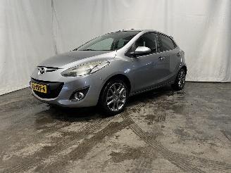 Mazda 2 2 (DE) Hatchback 1.3 16V MZR (ZJ46) [62kW]  (01-2010/06-2015) picture 3