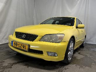 Vaurioauto  passenger cars Lexus IS IS SportCross (E1) Combi 200 2.0 24V (1G-FE) [114kW]  (10-2002/10-2005=
) 2003/7