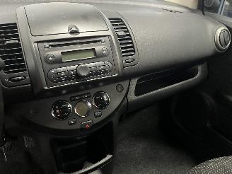 Nissan Note Note (E11) MPV 1.6 16V (HR16DE) [81kW]  (03-2006/06-2012) picture 18