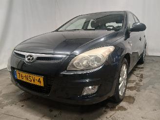uszkodzony samochody osobowe Hyundai I-30 i30 (FD) Hatchback 1.4 CVVT 16V (G4FA) [80kW]  (10-2007/11-2011) 2010/11