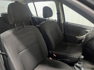 Dacia Sandero Sandero I (BS) Hatchback 1.6 (K7M-710) [64kW]  (06-2008/12-2012) picture 8