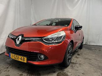 krockskadad bil auto Renault Clio Clio IV (5R) Hatchback 5-drs 0.9 Energy TCE 90 12V (H4B-400(H4B-A4)) [=
66kW]  (11-2012/08-2021) 2014/1
