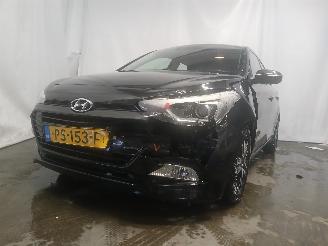 Auto incidentate Hyundai I-20 i20 (GBB) Hatchback 1.0 T-GDI 100 12V (G3LC) [74kW]  (01-2016/08-2020)= 2017/11