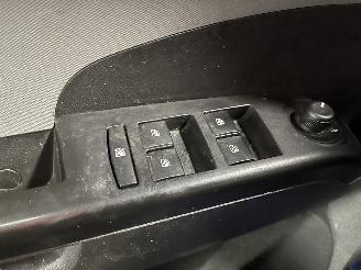 Chevrolet Aveo Aveo (300) Hatchback 1.4 16V (LDD) [74kW]  (03-2011/12-2015) picture 13
