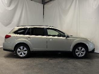 Subaru Legacy Legacy Wagon (BR) Combi 2.5 16V (EJ253) [123kW]  (09-2009/12-2014) picture 6
