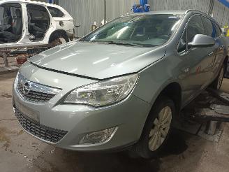 Dezmembrări autoturisme Opel Astra Astra J Sports Tourer (PD8/PE8/PF8) Combi 1.6 Turbo 16V (A16LET(Euro 5=
)) [132kW]  (10-2010/10-2015) 2011/6
