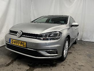 Vaurioauto  passenger cars Volkswagen Golf Golf VII (AUA) Hatchback 1.6 TDI BMT 16V (DDYA) [85kW]  (11-2016/03-20=
20) 2017/5