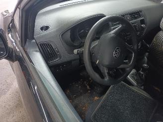 Kia Rio Rio III (UB) Hatchback 1.2 CVVT 16V (G4LA5) [63kW]  (09-2011/12-2017) picture 5