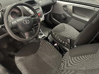 Toyota Aygo Aygo (B10) Hatchback 1.0 12V VVT-i (1KR-FE) [50kW]  (07-2005/05-2014) picture 17