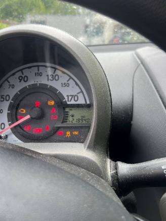 Toyota Aygo Aygo (B10) Hatchback 1.0 12V VVT-i (1KR-FE) [50kW]  (07-2005/05-2014) picture 2