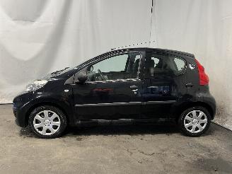 Peugeot 107 107 Hatchback 1.0 12V (384F(1KR)) [50kW]  (06-2005/05-2014) picture 4